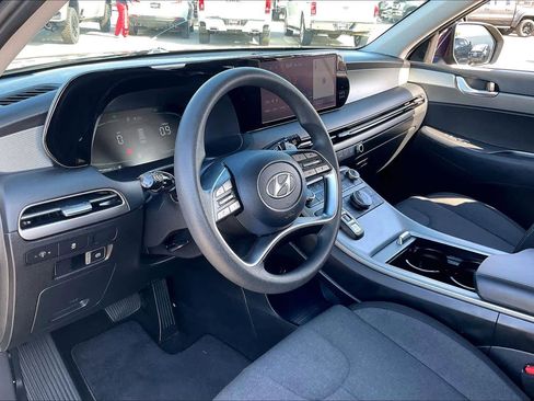 Used 2023 Hyundai Palisade SE image 15