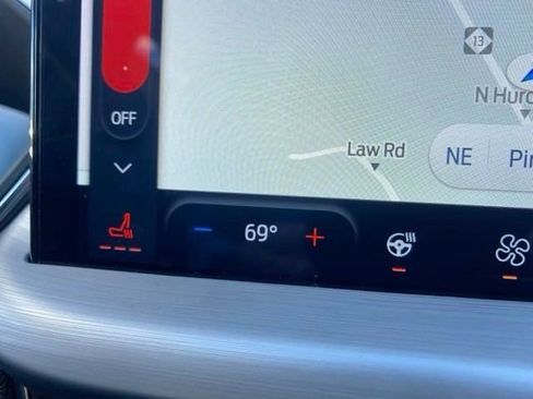 New 2024 Ford Escape Platinum w/ Premium Technology Package image 30