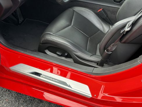 Used 2020 Chevrolet Corvette Stingray Coupe w/ 1LT RWD image 14