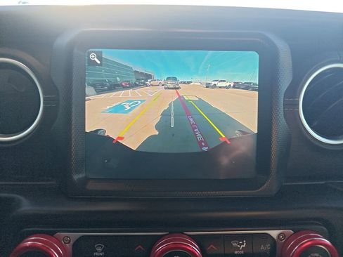 Used 2022 Jeep Gladiator Overland w/ Popular Equipment Package image 20