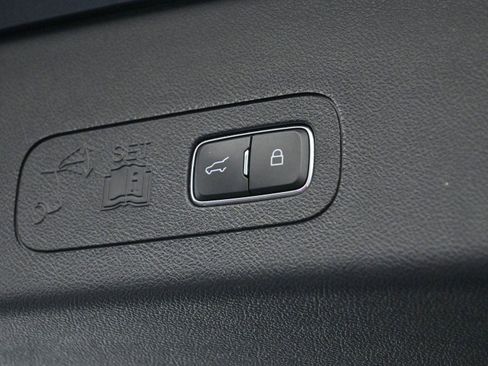 Used 2022 Lincoln Aviator Reserve w/ Equipment Group 201A image 10