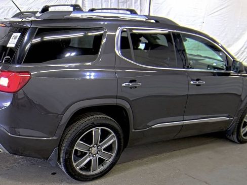 Used 2017 GMC Acadia Denali w/ Technology Package AWD/4WD image 2