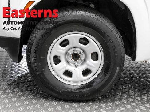 Used 2022 Nissan Frontier S RWD image 30