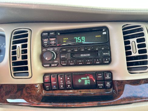 Used 1997 Buick Park Avenue image 18