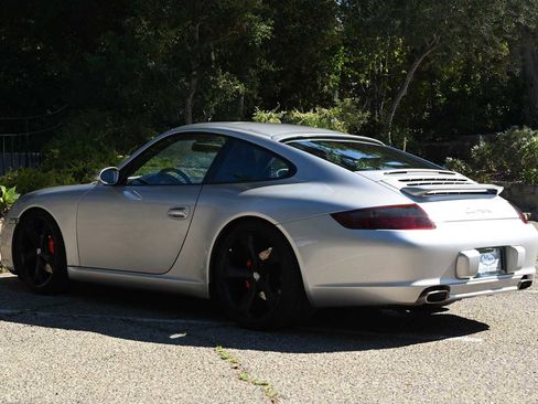Used 2005 Porsche 911 Carrera image 6