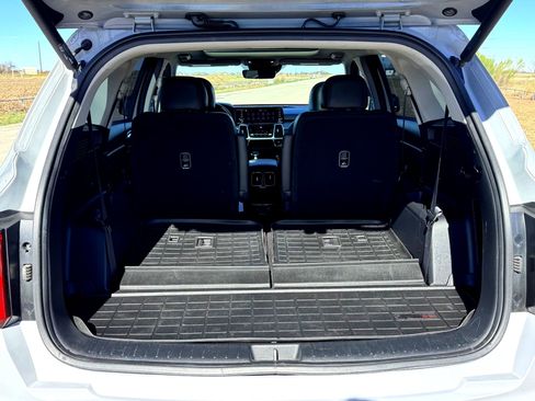 Used 2022 Kia Sorento SX image 8