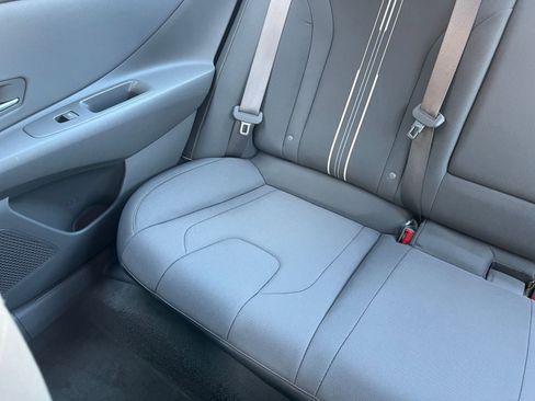 Used 2025 Hyundai Elantra SEL image 39