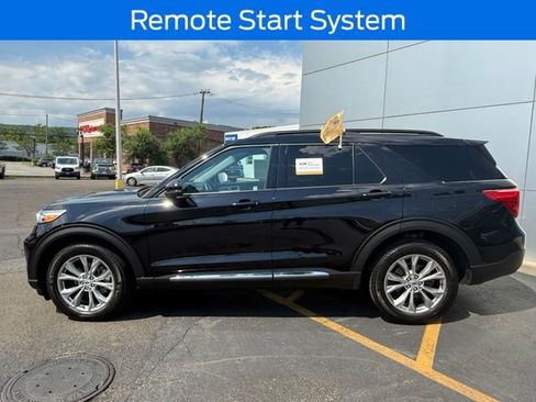 Certified 2023 Ford Explorer XLT w/ Equipment Group 202A AWD/4WD image 4