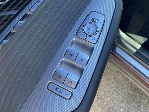 Used 2023 Hyundai Palisade Calligraphy image 17