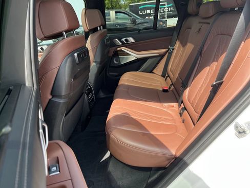 Used 2021 BMW X5 M50i AWD/4WD image 25