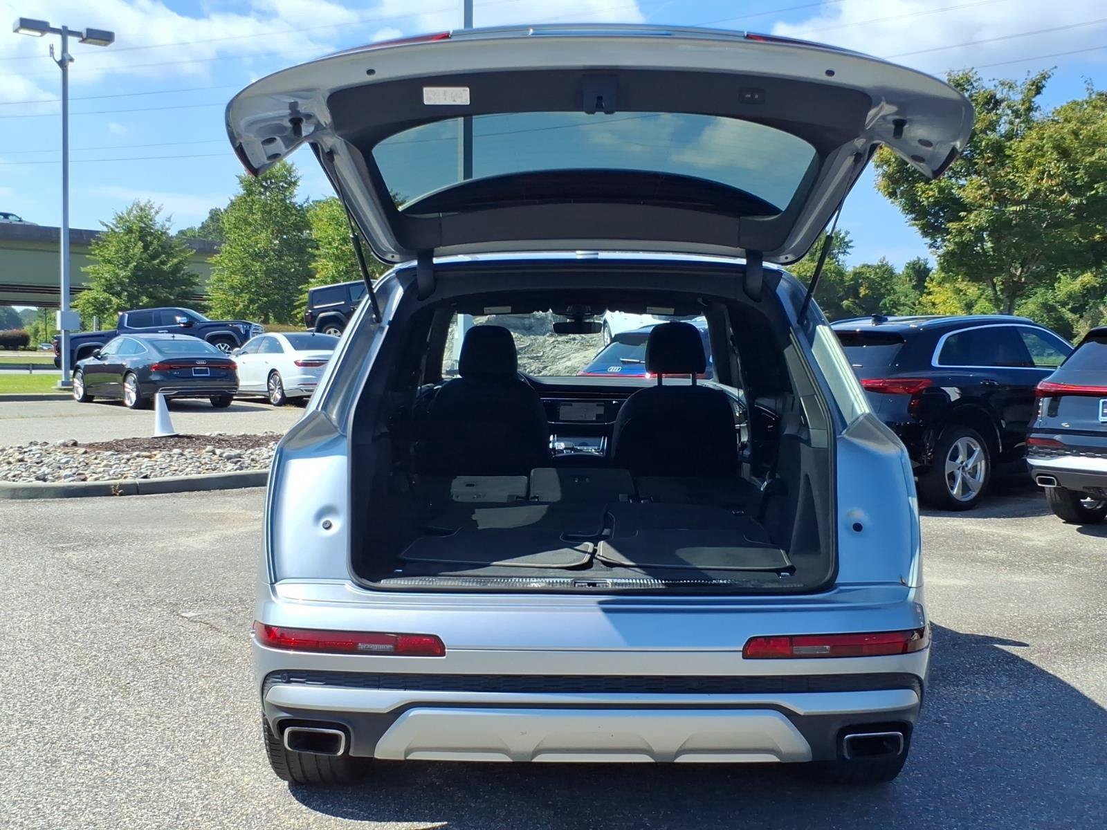Certified 2025 Audi Q7 3.0T Premium Plus AWD/4WD image 31