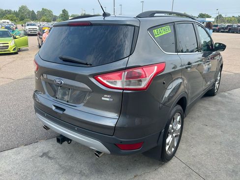 Used 2015 Ford Escape SE w/ Leather Comfort Package AWD/4WD image 5