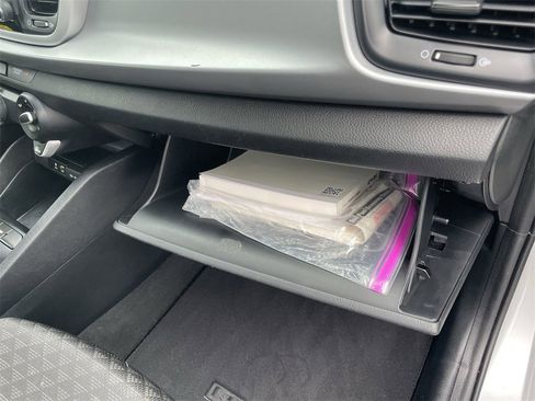 Used 2020 Kia Rio S image 32