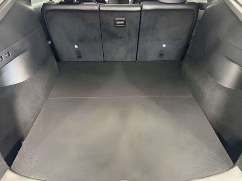 Used 2021 Tesla Model Y Long Range AWD/4WD image 9