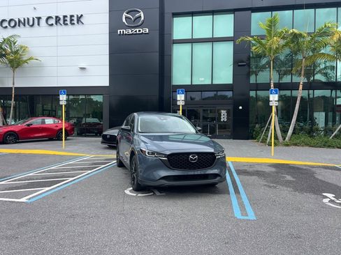 Used 2023 MAZDA CX-5 Carbon Edition image 3