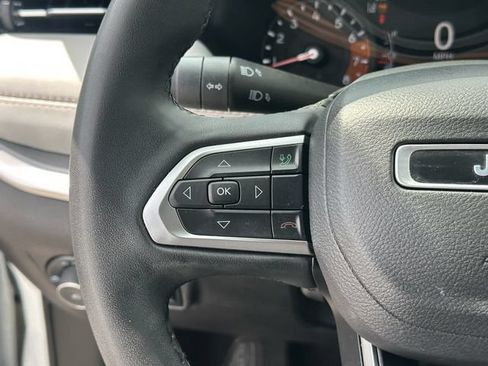 Used 2023 Jeep Compass Limited AWD/4WD image 13