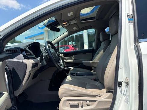 Used 2019 Honda Odyssey Elite image 12