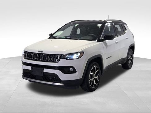 Certified 2025 Jeep Compass Limited AWD/4WD image 22