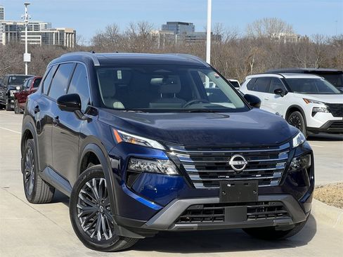 Certified 2025 Nissan Rogue SL w/ Tech Package image 2