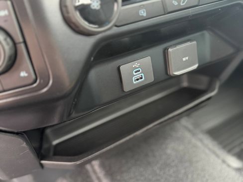 New 2025 Ford F550 4x4 Supercab Super Duty image 42