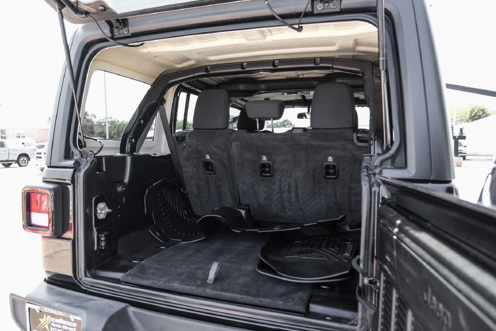 Used 2020 Jeep Wrangler Unlimited Sport AWD/4WD image 51