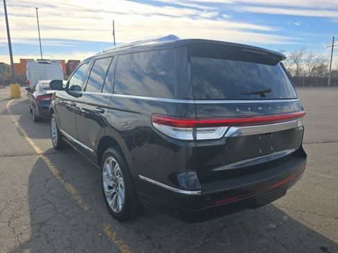 Used 2024 Lincoln Navigator Premiere image 5