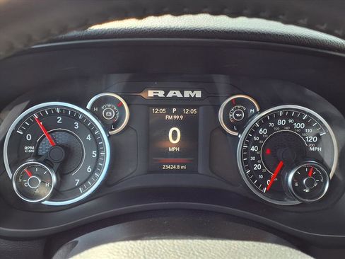 Used 2024 RAM 2500 Big Horn w/ Bed Utility Group image 21