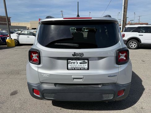 Used 2018 Jeep Renegade Latitude image 7