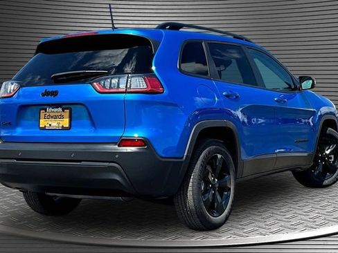 Used 2021 Jeep Cherokee Latitude Plus AWD/4WD image 6