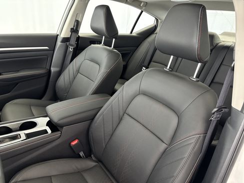 New 2025 Nissan Altima 2.5 SR w/ SR Premium Package image 8