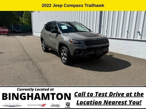 Used 2022 Jeep Compass Trailhawk w/ Trailhawk Elite Group AWD/4WD image 2