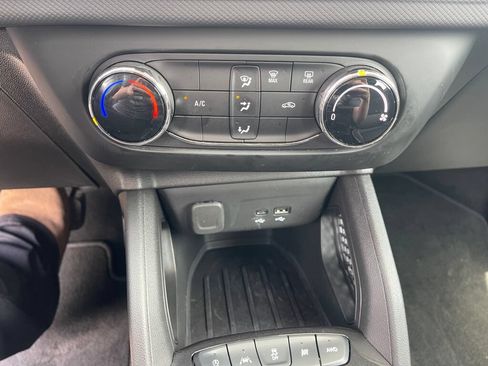 Used 2024 Chevrolet TrailBlazer LS AWD/4WD image 12