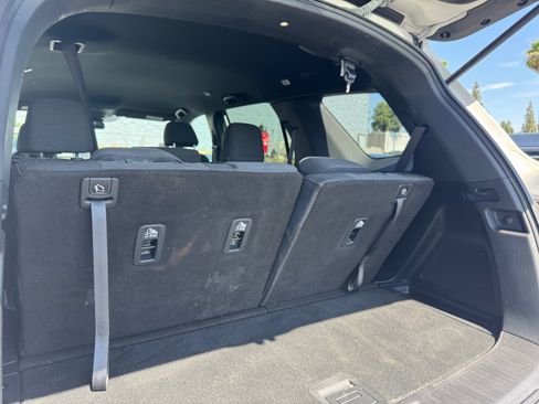 Used 2023 Honda Pilot Sport image 17