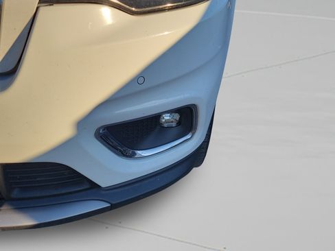 Used 2019 Jeep Cherokee Limited w/ Luxury Group image 9