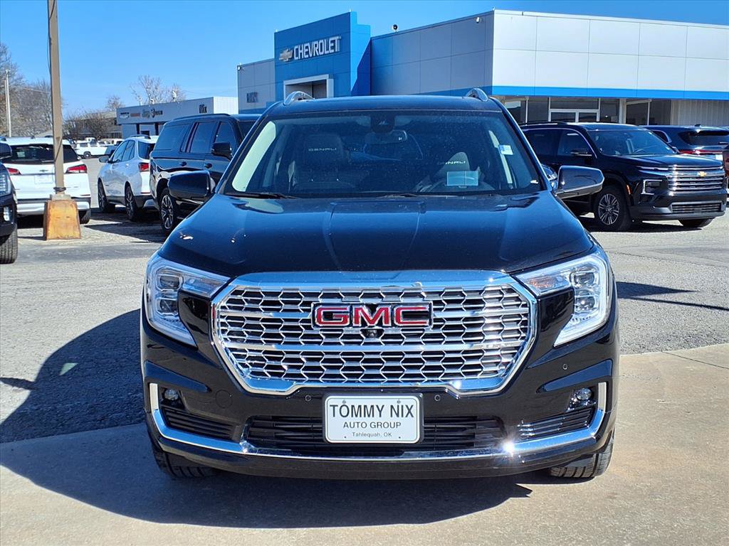 Used 2023 GMC Terrain Denali w/ Black Diamond Edition AWD/4WD image 24