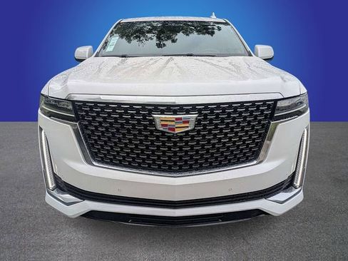 Used 2022 Cadillac Escalade Premium Luxury AWD/4WD image 8