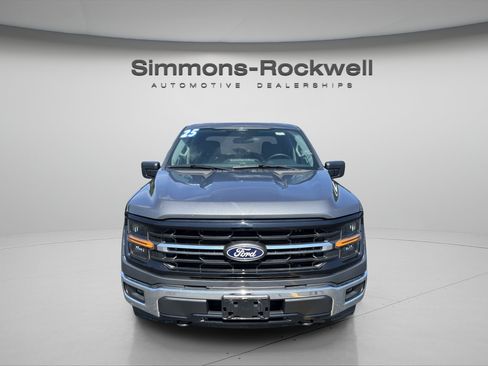 Used 2025 Ford F150 XLT w/ Equipment Group 301A Standard AWD/4WD image 8