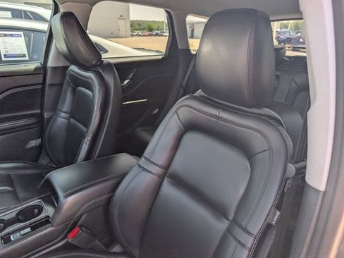 Used 2021 Lincoln Corsair FWD w/ Equipment Group 101A image 10