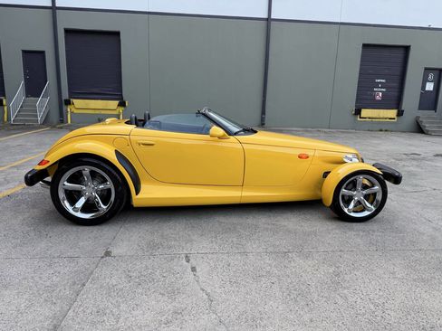 Used 2000 Plymouth Prowler image 7