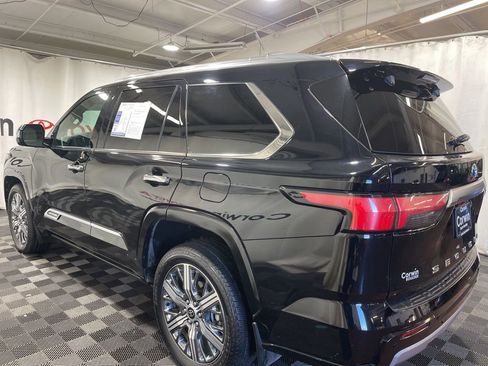 Used 2023 Toyota Sequoia Capstone image 4