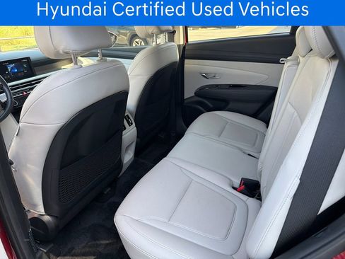 Certified 2025 Hyundai Tucson Limited AWD/4WD image 31