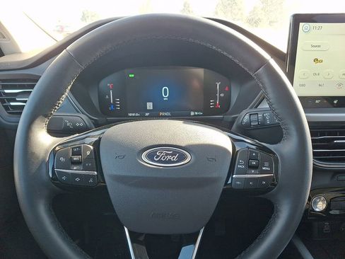 Used 2024 Ford Escape SE image 21