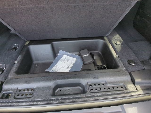 Used 2026 Jeep Wrangler Unlimited Rubicon AWD/4WD image 33