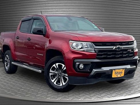 Used 2022 Chevrolet Colorado Z71 AWD/4WD image 3