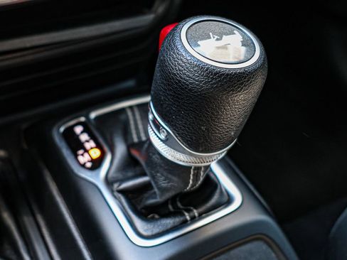 Used 2021 Jeep Wrangler Unlimited Sahara image 41