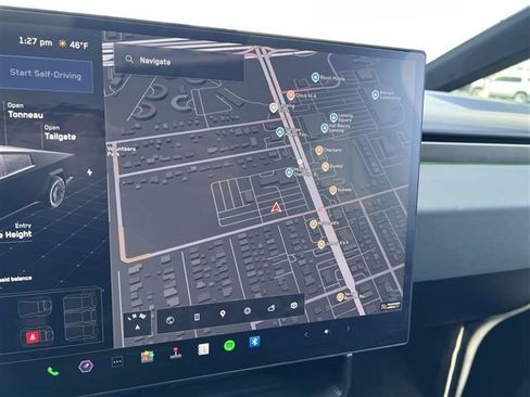 Used 2025 Tesla Cybertruck AWD Crew Cab image 23