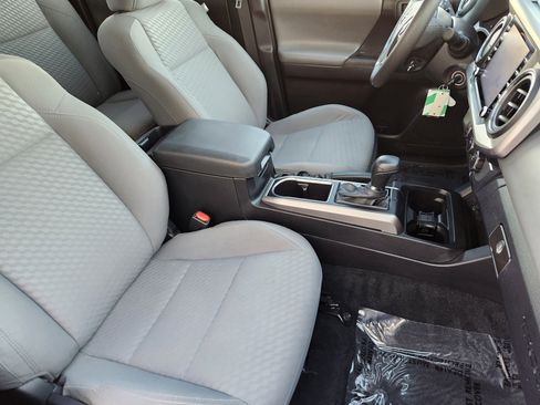Used 2022 Toyota Tacoma SR5 image 13