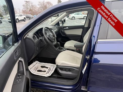 Used 2021 Volkswagen Tiguan SE image 18