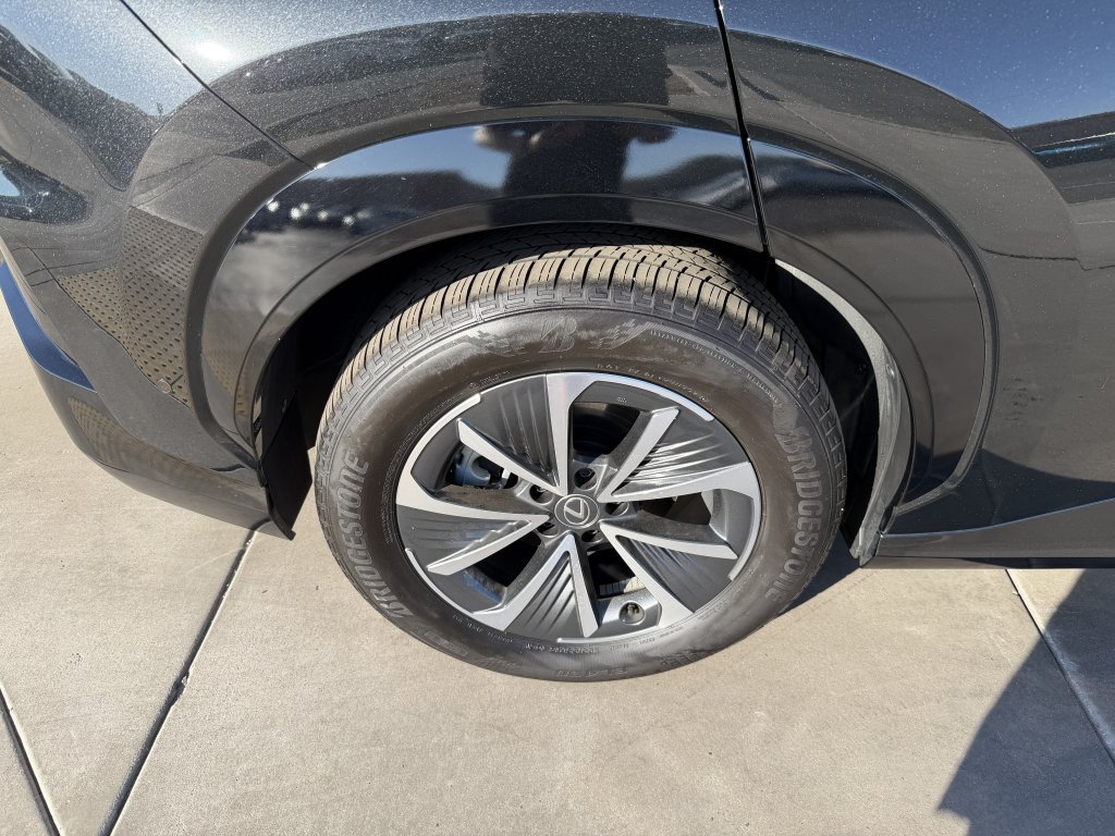 Used 2023 Lexus RZ 450e Premium w/ Technology Package AWD/4WD image 15