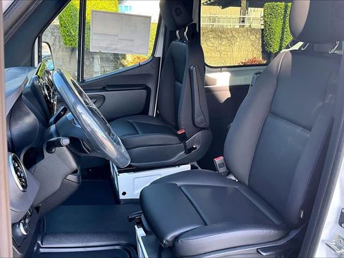 New 2026 Mercedes-Benz Sprinter 2500 image 9